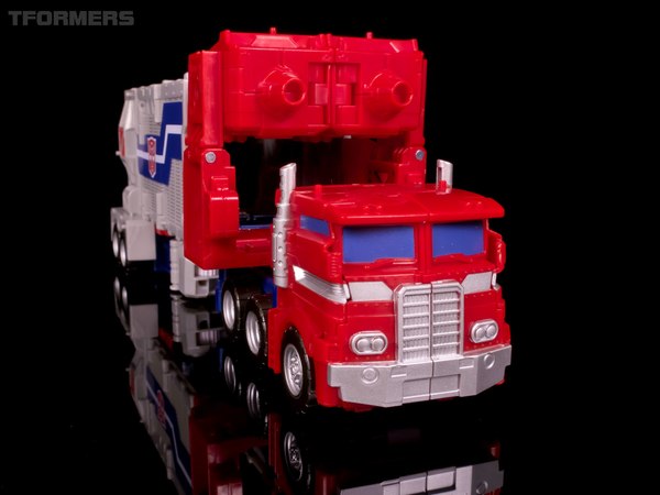 TFormers Gallery   Siege On Cybertron Magnus Prime 017 (17 of 108)